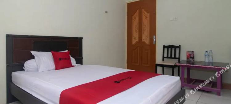 红多兹酒店@古邦弗朗斯塞达(RedDoorz @ Frans Seda Kupang)图片