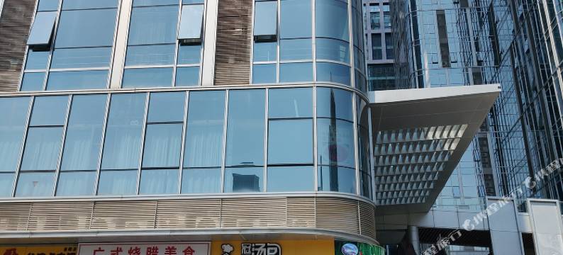 青山春风里民宿(富雅国际生活广场店)图片