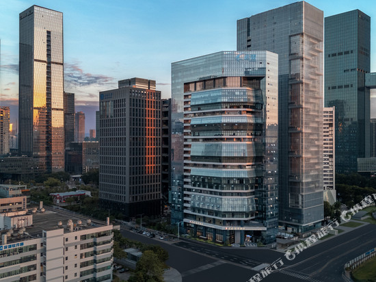 深圳湾建国铂萃酒店