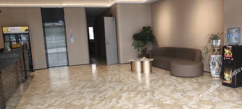 万豪商务酒店(宝华花园店)图片