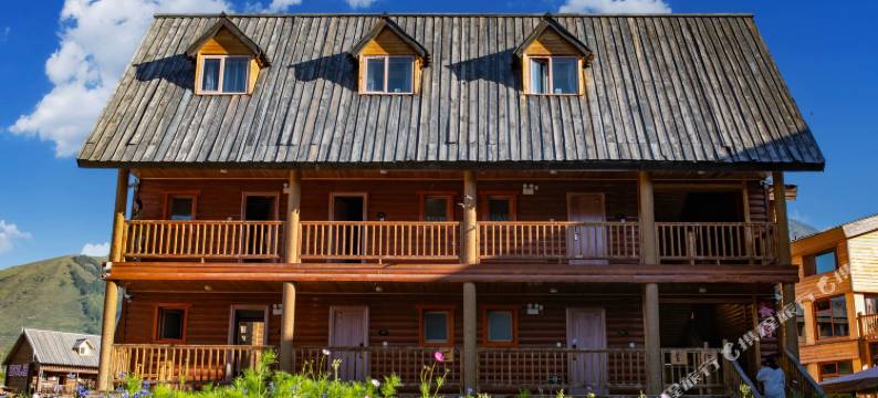 禾木磊海山庄图片