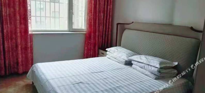 额济纳旗胡杨林精品民宿图片