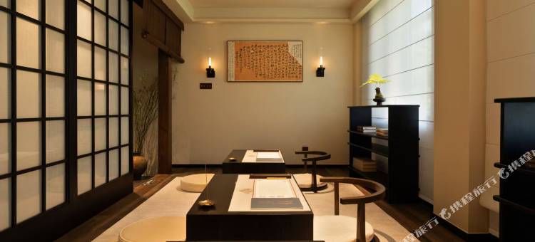 普陀山山里山外云舍(普济寺店)图片