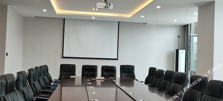 和林格尔金盛主题宾馆图片