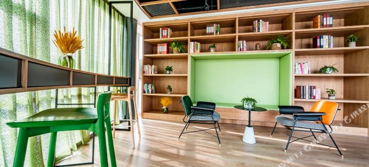 秋果酒店(锡林浩特维多利广场盟中心医院店)图片