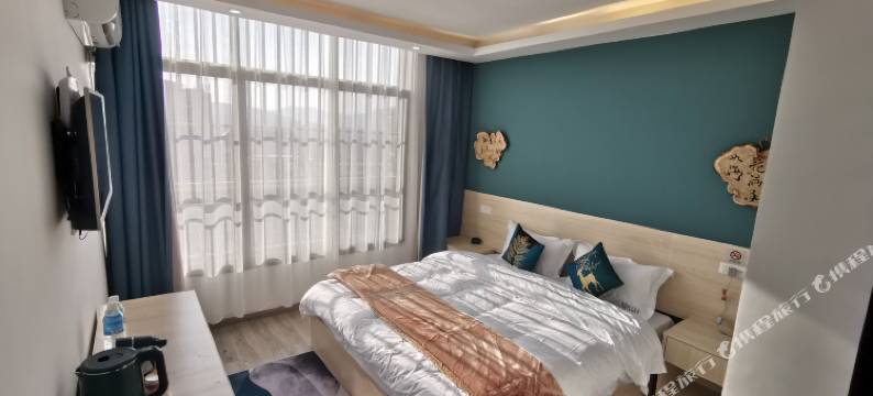 鲁甸好久不见花园酒店图片