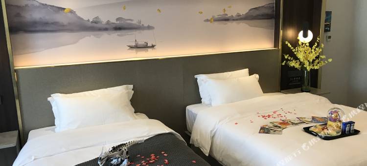 君澜悦景酒店(银川阅海湾CBD览山公园店)图片