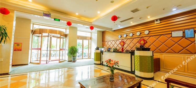 云川丽景酒店(驻马店文明大道实验小学北二校区店)图片