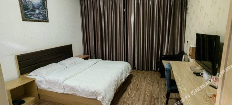 荥经宏阳酒店图片