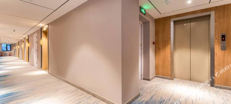 白玉兰酒店(青岛五四广场奥帆中心店)图片