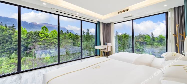 雅安渝府山舍(碧峰峡景区店)图片