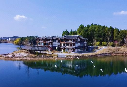 Ba'erhu Hotel Hotel Overview