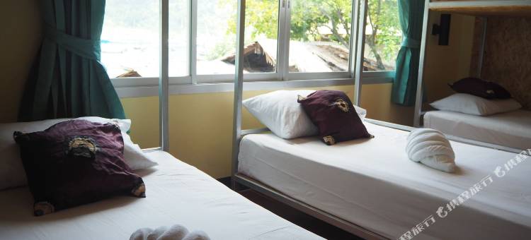 查库宿舍旅馆(Chaokoh Phi Phi Hostel)图片