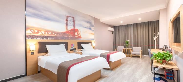 尚客优酒店(郑州曼哈顿燕庄地铁站店)图片