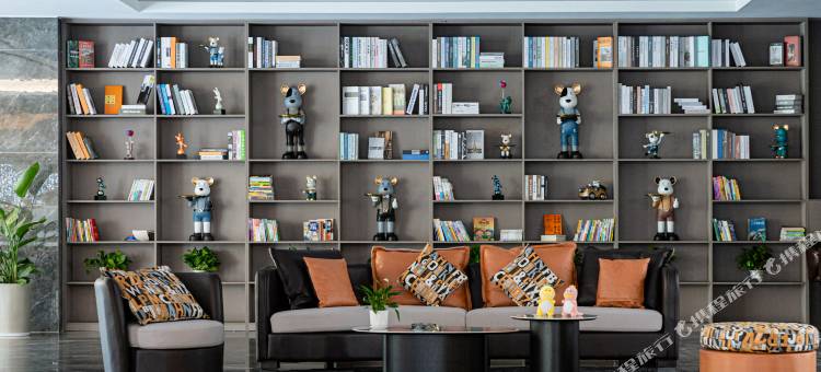 梦龙兰欧酒店 (自贡方特恐龙王国店)图片