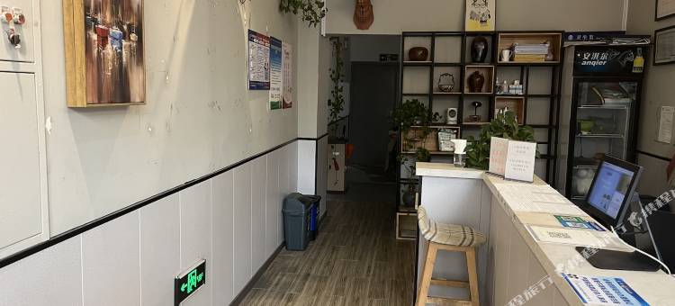 苏州小拾光客栈(苏州科技大学石湖校区店)图片