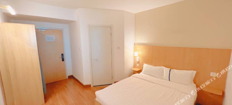 广州乾晟公寓(黄埔区夏港地铁站店)图片