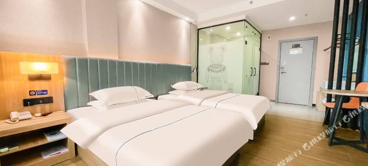 如家睿柏·云酒店(钦州湾广场店)图片