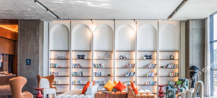 烟台八角湾大学城中建亚朵酒店图片