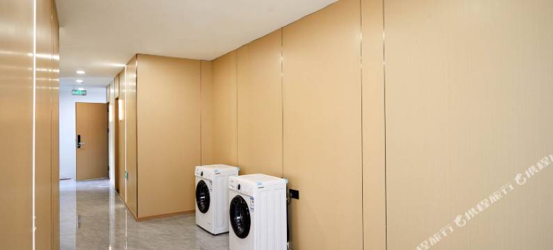 南京蓝湾百家湖影音公寓(南京南站河定桥地铁站店)图片