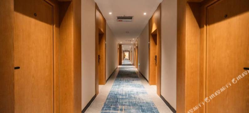 波希顿酒店(新汇嘉时代店)图片