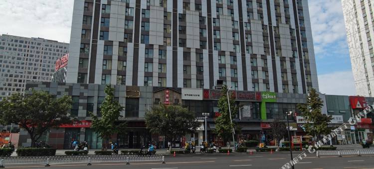 轻住酒店(高新区万达广场店)图片