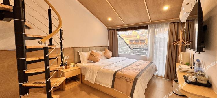 从文邻居客栈(边城茶峒景区店)图片