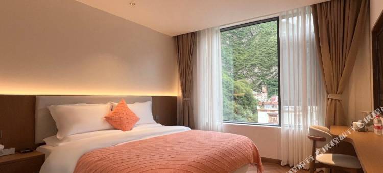 金川藏玉酒店图片