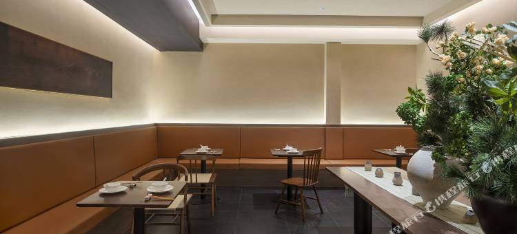 禾风酒店(襄阳新五中吾悦广场店)图片