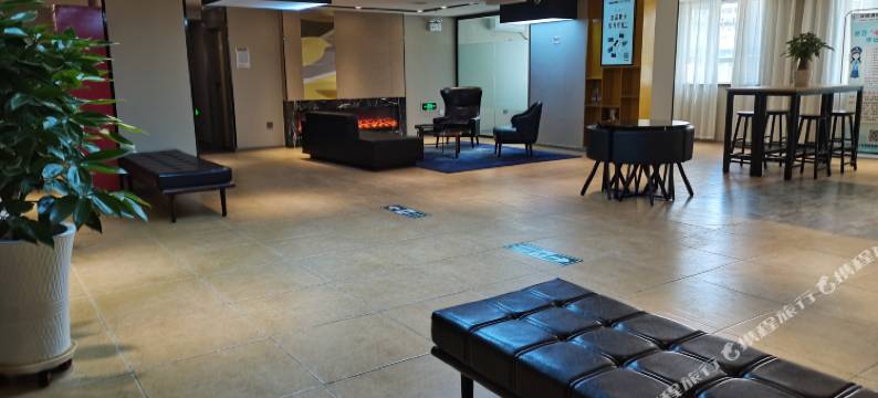 欢喜福酒店(库尔勒金三角店)图片