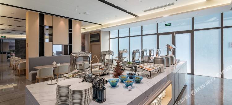 遂宁船山高铁站亚朵酒店图片