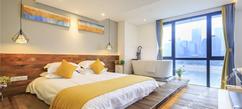 重庆小舍缘木江景酒店(解放碑洪崖洞店)图片