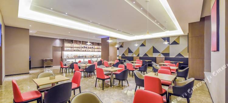 柏曼酒店(平乐政府中心广场店)图片