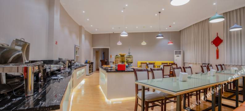 月都假日酒店(西昌建昌古城店)图片