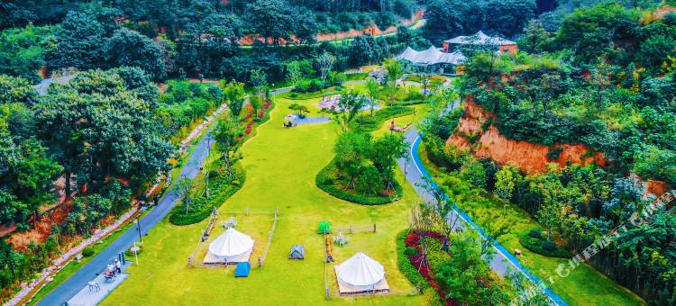 新密黄帝康养度假区房车露营基地图片