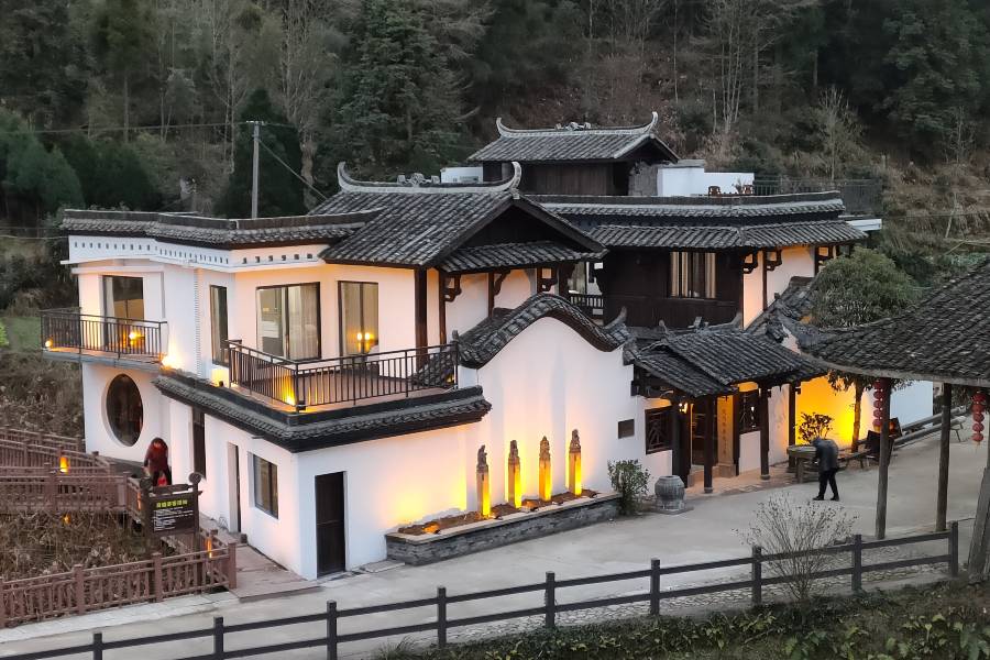 花築·鍾靈毓秀·雲中自在居·百年進士府邸(景寧雲中大漈店)