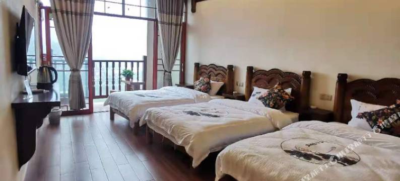 芙蓉镇临江楼客栈图片