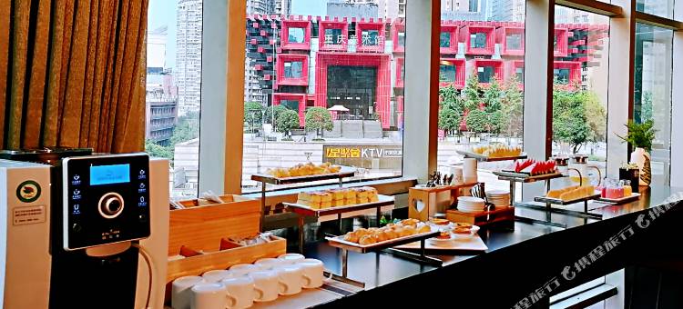 万澳酒店(重庆解放碑步行街洪崖洞店)图片