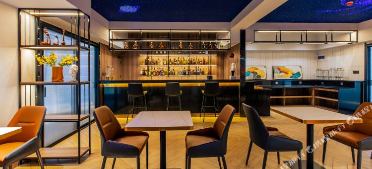 鹿小鹿酒店(新乡高铁东站店)图片