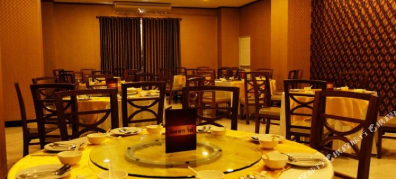 帕府纳卡拉酒店(Phrae Nakara Hotel)图片