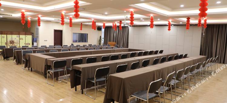 封丘三运悦雅酒店图片