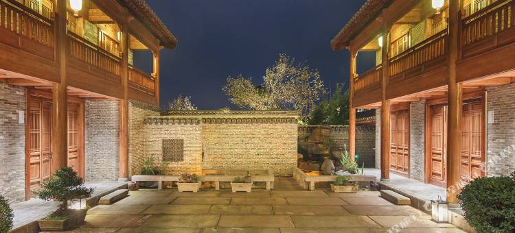 武当山道隐山居图片