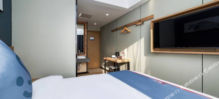 骏怡连锁酒店(长沙汽车西站梅溪湖东地铁站店)图片