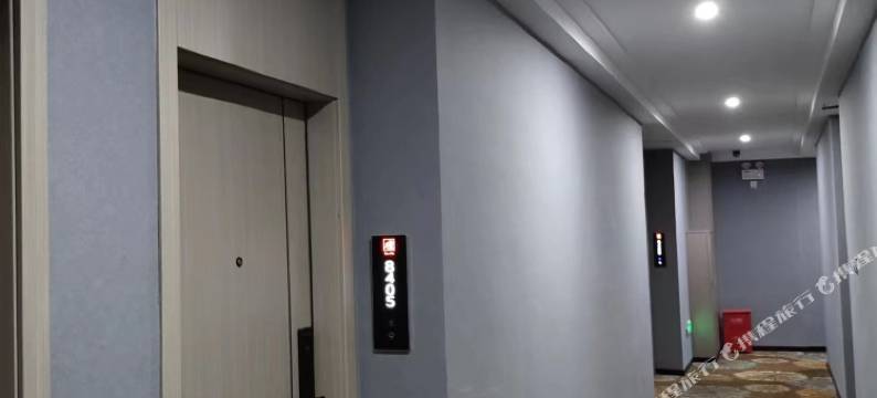 自贡檀木商务酒店图片