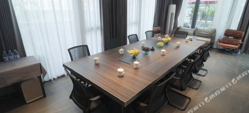 逸璟设计师花园酒店(宜宾临港新天地店)图片