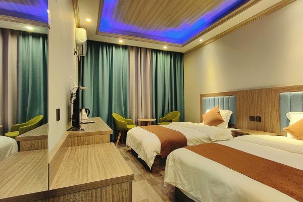 青木川旱船屋时尚酒店