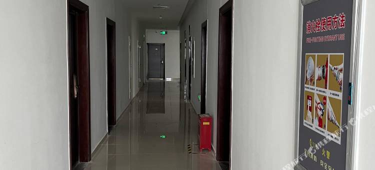 都市118·公寓酒店(即墨蓝色硅谷地铁站店)图片