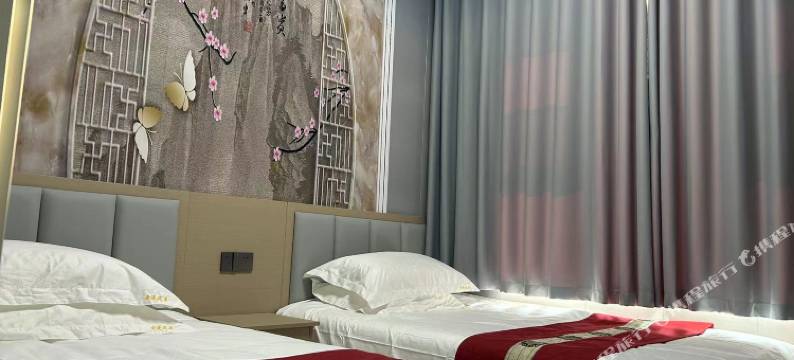 伏羲山云漫风车民宿图片