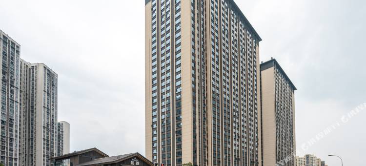 沐棠精品民宿(乐山高铁站世豪广场店)图片