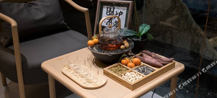 桔作酒店(郑州经开中原福塔东地铁站店)图片